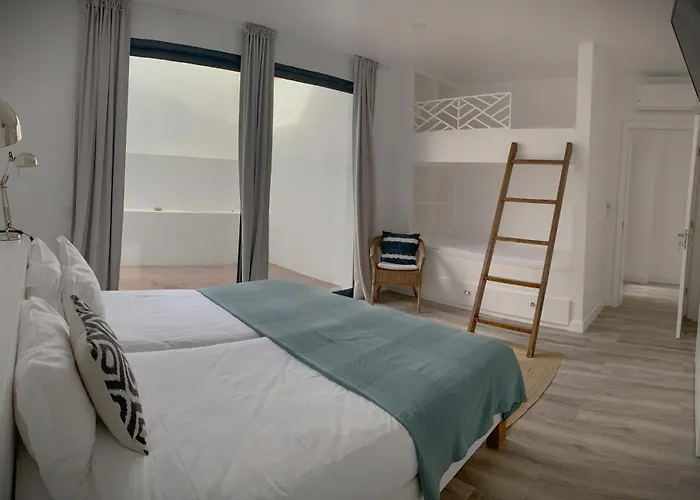 Sunrise House 26